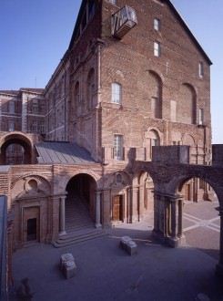 News from the Castello also available online!
