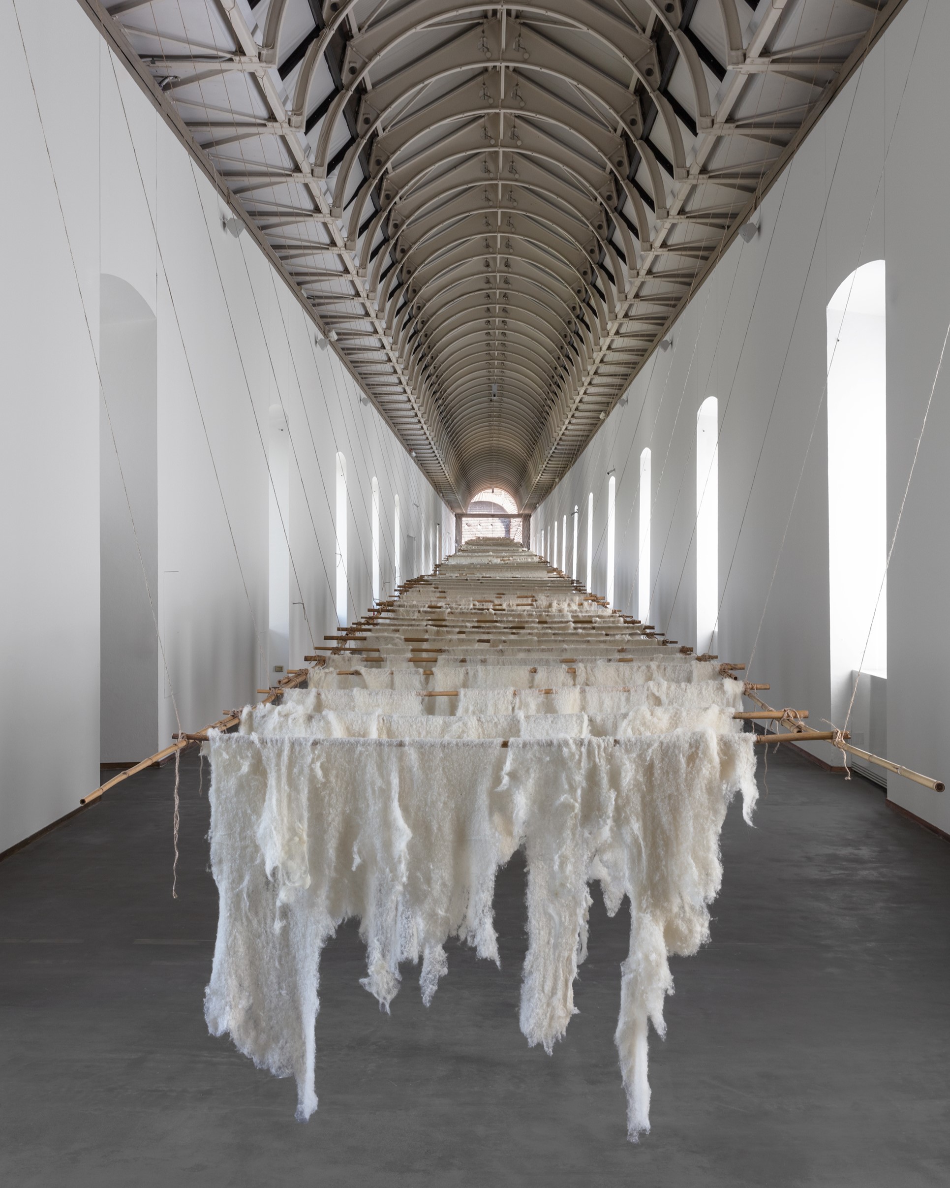 Cecilia Vicuña: El glaciar ido - Installation view