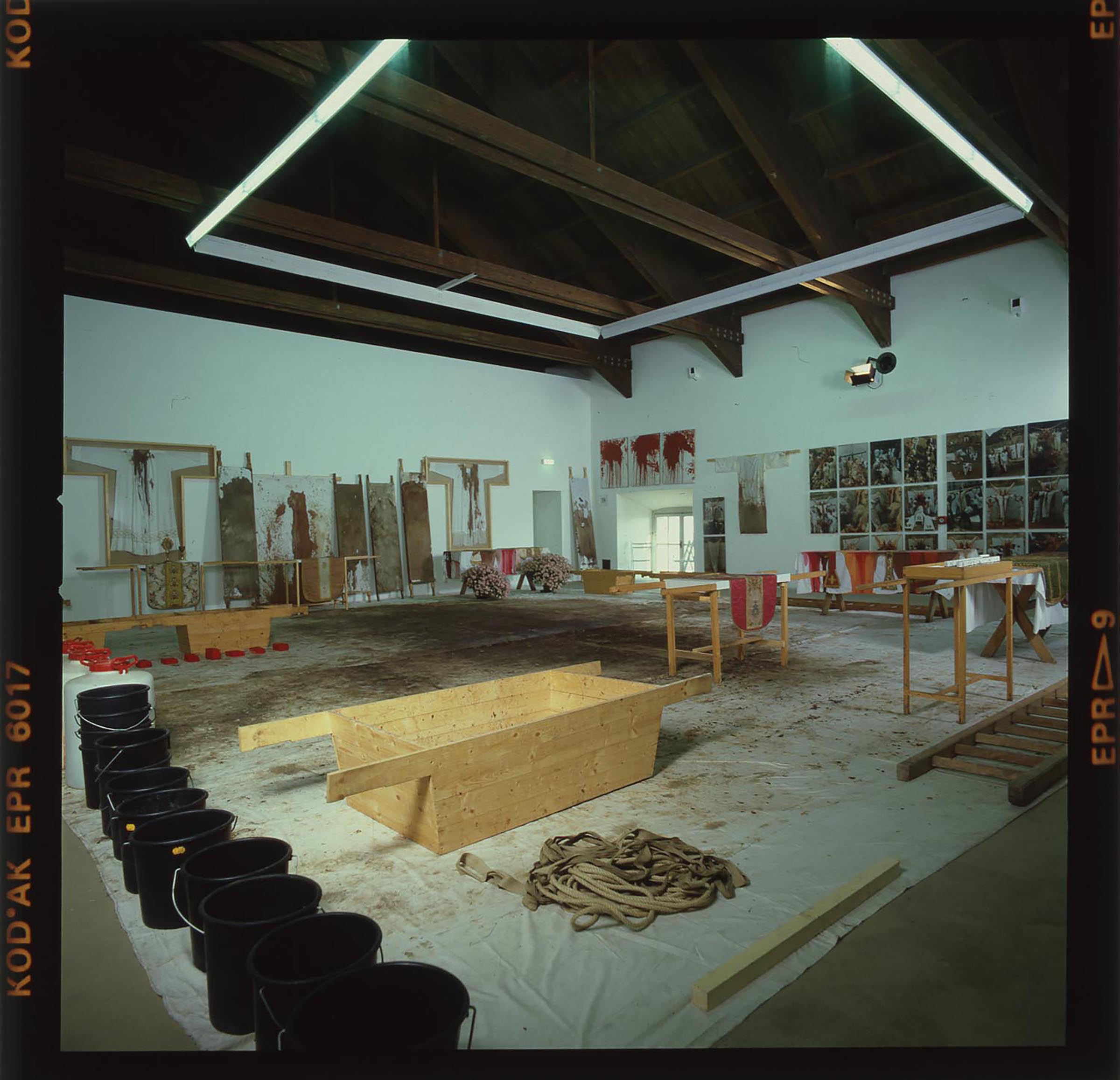 u0022Rennweg. Christian Ludwig Attersee - Gu00fcnter Brus - Hermann Nitsch - Walter Pichler - Arnulf Raineru0022, veduta espositiva