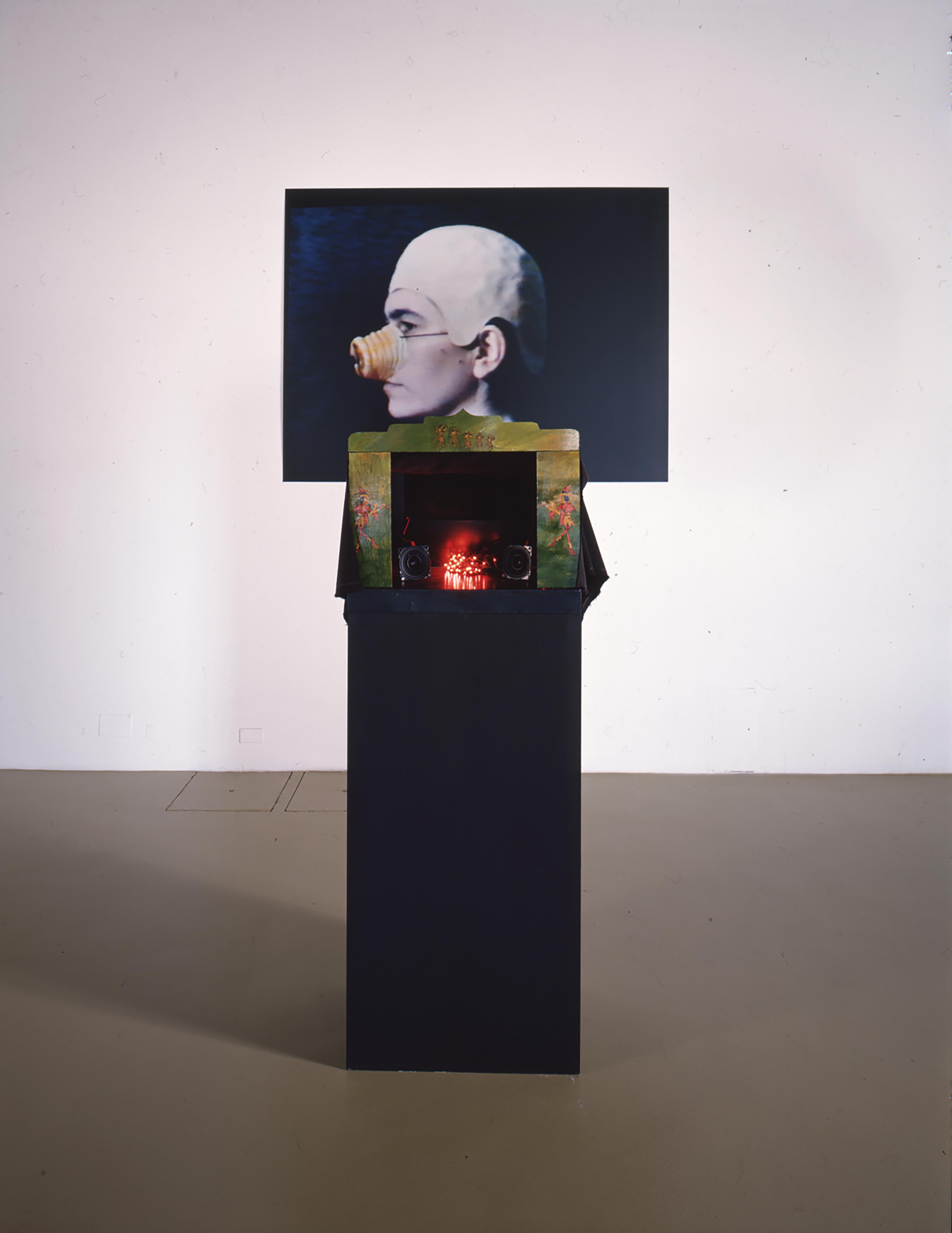 Liliana Moro, Aristocratica, 1994